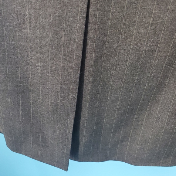 New Ralph Lauren charcoal pinstripe two button blazer 44Long - Picture 15 of 16